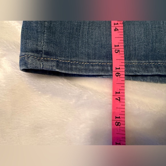 Spanx Blue Denim Women's Pull-on Shorts - Picture 10 of 12